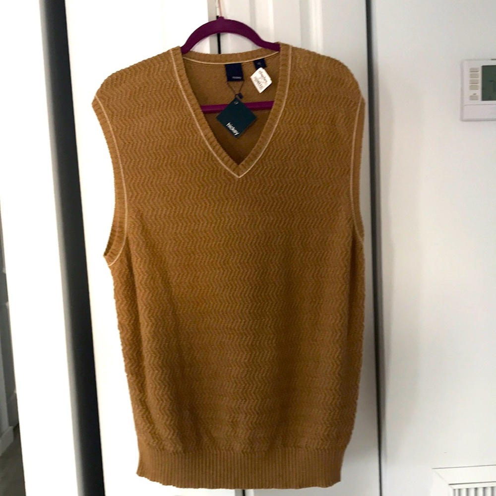 Beautiful khaki colored men’s sweater vest!  BNWT